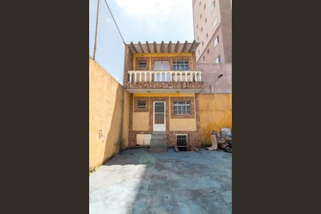 Casa à venda com 750m², 4 quartos e 8 vagasEdícula - sauna e quartos