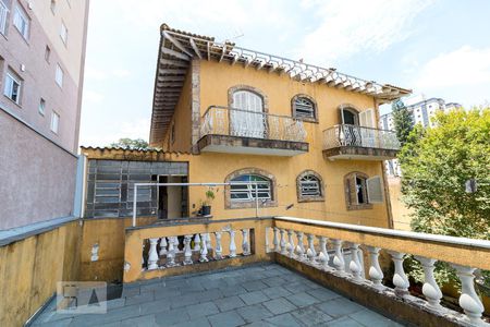Casa à venda com 750m², 4 quartos e 8 vagasVista terraço