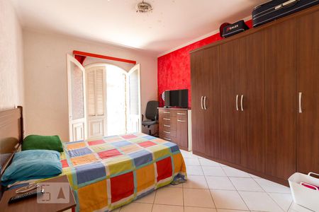 Casa à venda com 750m², 4 quartos e 8 vagasQuarto 3 suíte