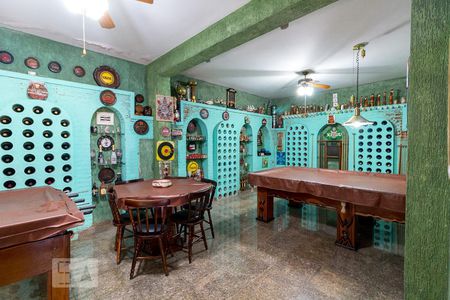 Casa à venda com 750m², 4 quartos e 8 vagasSala de jogos