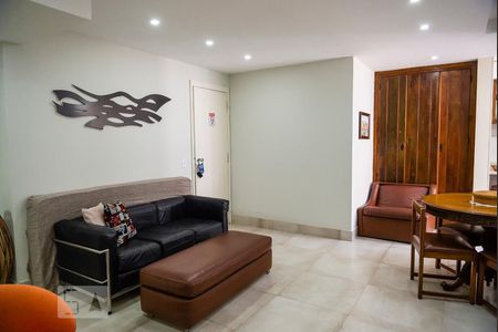 Apartamento à venda com 70m², 2 quartos e 1 vaga Apartamento à venda com 70m², 2 quartos e 1 vagaSala