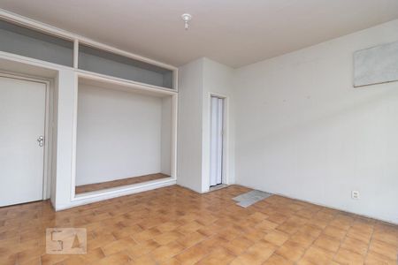 Casa à venda com 300m², 3 quartos e 3 vagas Casa à venda com 300m², 3 quartos e 3 vagasSuíte 1