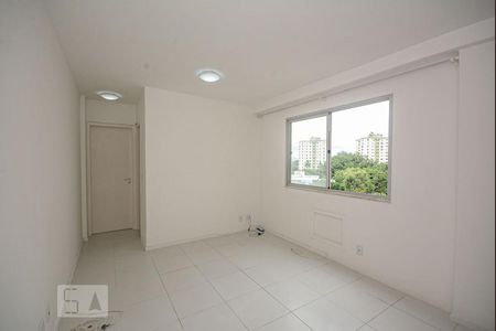 Sala de apartamento para alugar com 1 quarto, 50m² em Anil, Rio de Janeiro