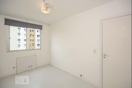 Quarto  de apartamento para alugar com 1 quarto, 50m² em Anil, Rio de Janeiro