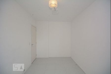 Quarto  de apartamento à venda com 1 quarto, 50m² em Anil, Rio de Janeiro