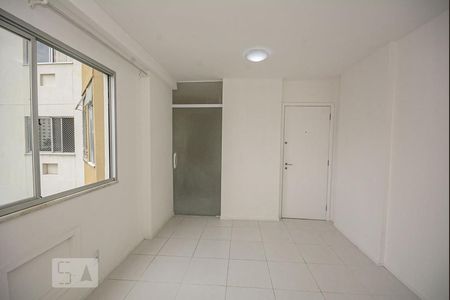 Sala de apartamento para alugar com 1 quarto, 50m² em Anil, Rio de Janeiro