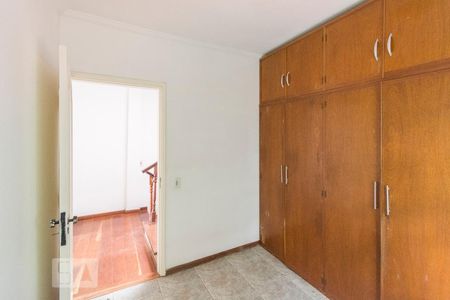 Quarto 1 de casa para alugar com 4 quartos, 170m² em Parque dos Príncipes, São Paulo
