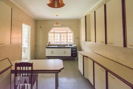 Casa para alugar com 170m², 4 quartos e 2 vagasCozinha