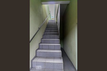 Casa para alugar com 70m², 1 quarto e 1 vagaEscada