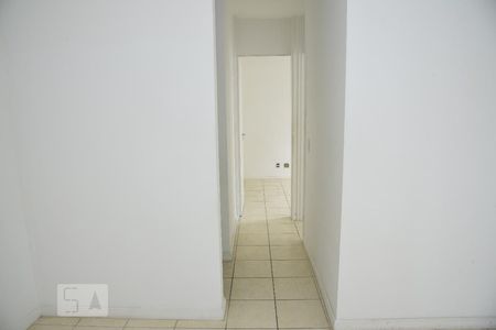 Corredor de apartamento à venda com 2 quartos, 50m² em Anil, Rio de Janeiro