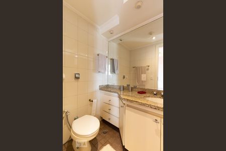 Apartamento à venda com 158m², 3 quartos e 3 vagasBanheiro da suíte 2