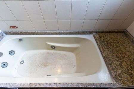 Banheiro da suíte 1 de apartamento à venda com 3 quartos, 158m² em Vila Suzana, São Paulo