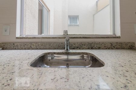 Cozinha de apartamento para alugar com 2 quartos, 50m² em Vila Junqueira, Santo André