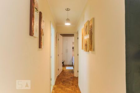 Apartamento à venda com 63m², 2 quartos e 1 vaga Apartamento à venda com 63m², 2 quartos e 1 vagaBanheiro Corredor