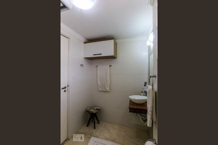 Apartamento à venda com 63m², 2 quartos e 1 vaga Apartamento à venda com 63m², 2 quartos e 1 vagaBanheiro