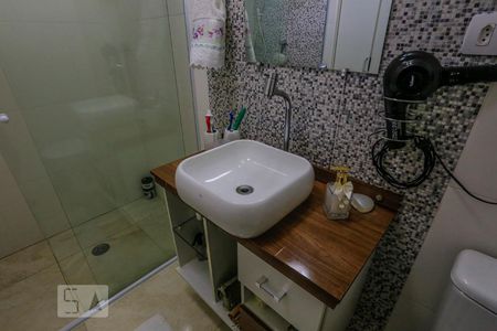 Apartamento à venda com 63m², 2 quartos e 1 vaga Apartamento à venda com 63m², 2 quartos e 1 vagaBanheiro da Suite