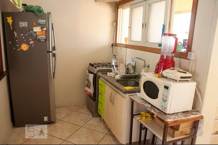 Cozinha de apartamento para alugar com 2 quartos, 57m² em Partenon, Porto Alegre