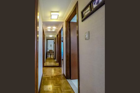 Apartamento à venda com 72m², 3 quartos e 1 vagaCorredor