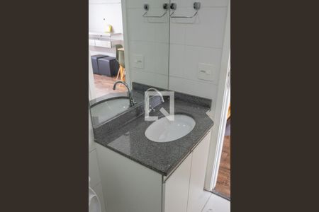 Banheiro de apartamento à venda com 1 quarto, 31m² em Água Branca, São Paulo