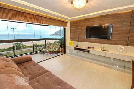 Sala de apartamento para alugar com 2 quartos, 90m² em Recreio dos Bandeirantes, Rio de Janeiro