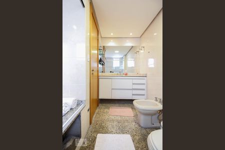 Apartamento à venda com 150m², 3 quartos e 3 vagasBanheiro suite 3