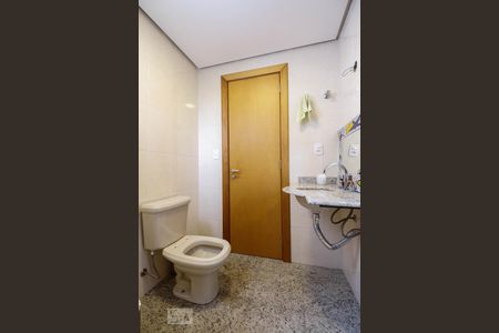 Apartamento à venda com 150m², 3 quartos e 3 vagasBanheiro suite 1