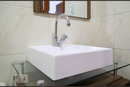 Casa à venda com 143m², 3 quartos e 2 vagas Casa à venda com 143m², 3 quartos e 2 vagasBanheiro 1