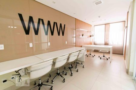 Apartamento à venda com 40m², 1 quarto e 1 vaga Apartamento à venda com 40m², 1 quarto e 1 vagaSala de Estudos