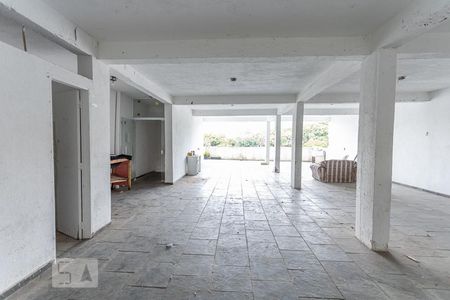 Casa à venda com 420m², 3 quartos e 8 vagasÁrea de Serviço