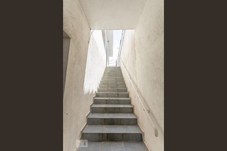 Casa à venda com 420m², 3 quartos e 8 vagasEscada Garagem