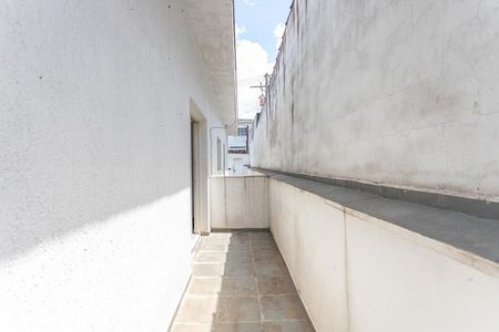 Casa à venda com 420m², 3 quartos e 8 vagasVaranda Quarto 2