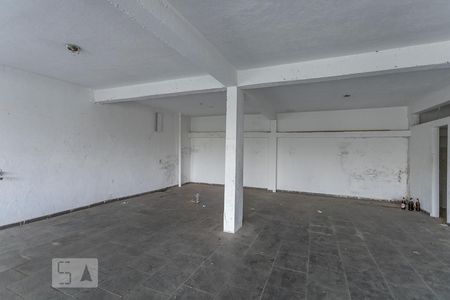 Casa à venda com 420m², 3 quartos e 8 vagasÁrea de Serviço