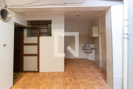 Casa à venda com 180m², 3 quartos e sem vaga Casa à venda com 180m², 3 quartos e sem vagaQuintal