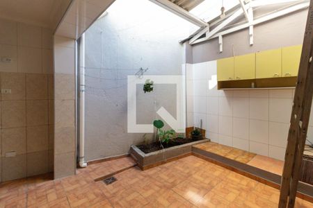 Casa à venda com 180m², 3 quartos e sem vaga Casa à venda com 180m², 3 quartos e sem vagaQuintal