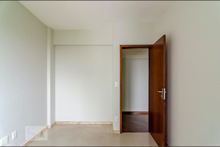 Quarto 1 de apartamento para alugar com 3 quartos, 106m² em Ipiranga, Belo Horizonte