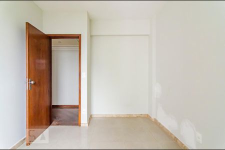 Quarto 2 de apartamento para alugar com 3 quartos, 106m² em Ipiranga, Belo Horizonte