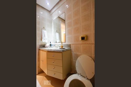 Apartamento para alugar com 170m², 3 quartos e 2 vagasBanheiro Corredor