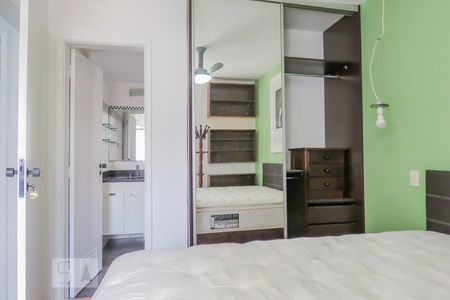 Suíte  de apartamento para alugar com 2 quartos, 58m² em Vila Olímpia, São Paulo