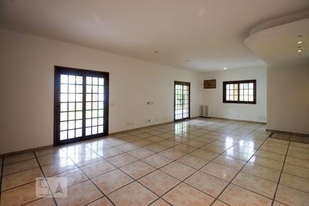 Sala de casa à venda com 5 quartos, 460m² em Barra da Tijuca, Rio de Janeiro