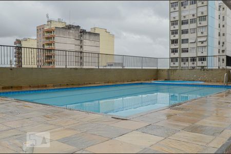Apartamento para alugar com 70m², 2 quartos e 1 vagaÁrea comum - Piscina