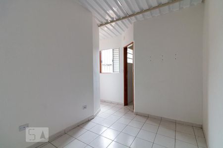 Quarto de kitnet/studio para alugar com 1 quarto, 23m² em Jardim Dourado, Guarulhos