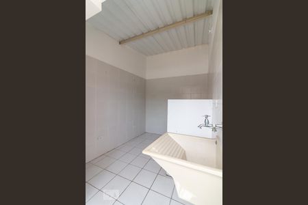 Cozinha de kitnet/studio para alugar com 1 quarto, 23m² em Jardim Dourado, Guarulhos