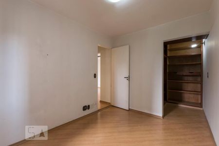 Quarto 2 de apartamento para alugar com 2 quartos, 74m² em Jardim São Savério, São Paulo