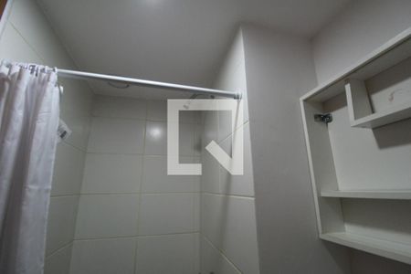 Apartamento à venda com 75m², 2 quartos e 1 vagaBanheiro da suíte 