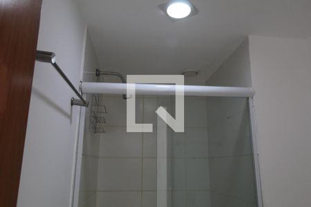 Apartamento à venda com 75m², 2 quartos e 1 vagaBanheiro do corredor