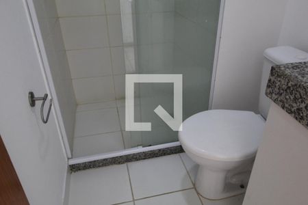 Apartamento à venda com 75m², 2 quartos e 1 vagaBanheiro do corredor