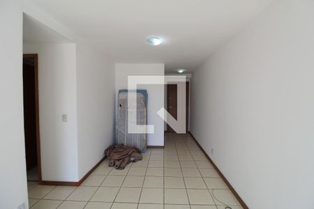 Sala de apartamento para alugar com 2 quartos, 75m² em Jacarepaguá, Rio de Janeiro