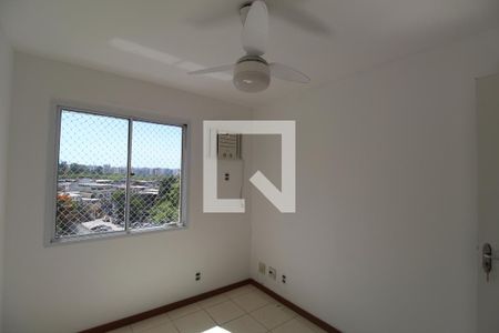 Quarto  de apartamento para alugar com 2 quartos, 75m² em Jacarepaguá, Rio de Janeiro