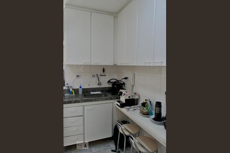 Apartamento para alugar com 80m², 2 quartos e 1 vagaCozinha
