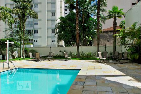 Apartamento para alugar com 80m², 2 quartos e 1 vagaPiscina